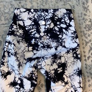 Lululemon wunder under 28” leggings, shibori print